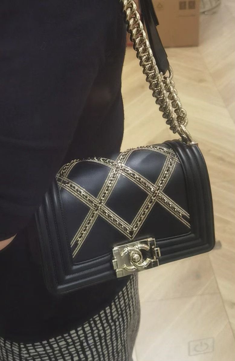 Chanel Pre-loved Bag Very good condition Size ONE SIZE - 9 Thumbnail