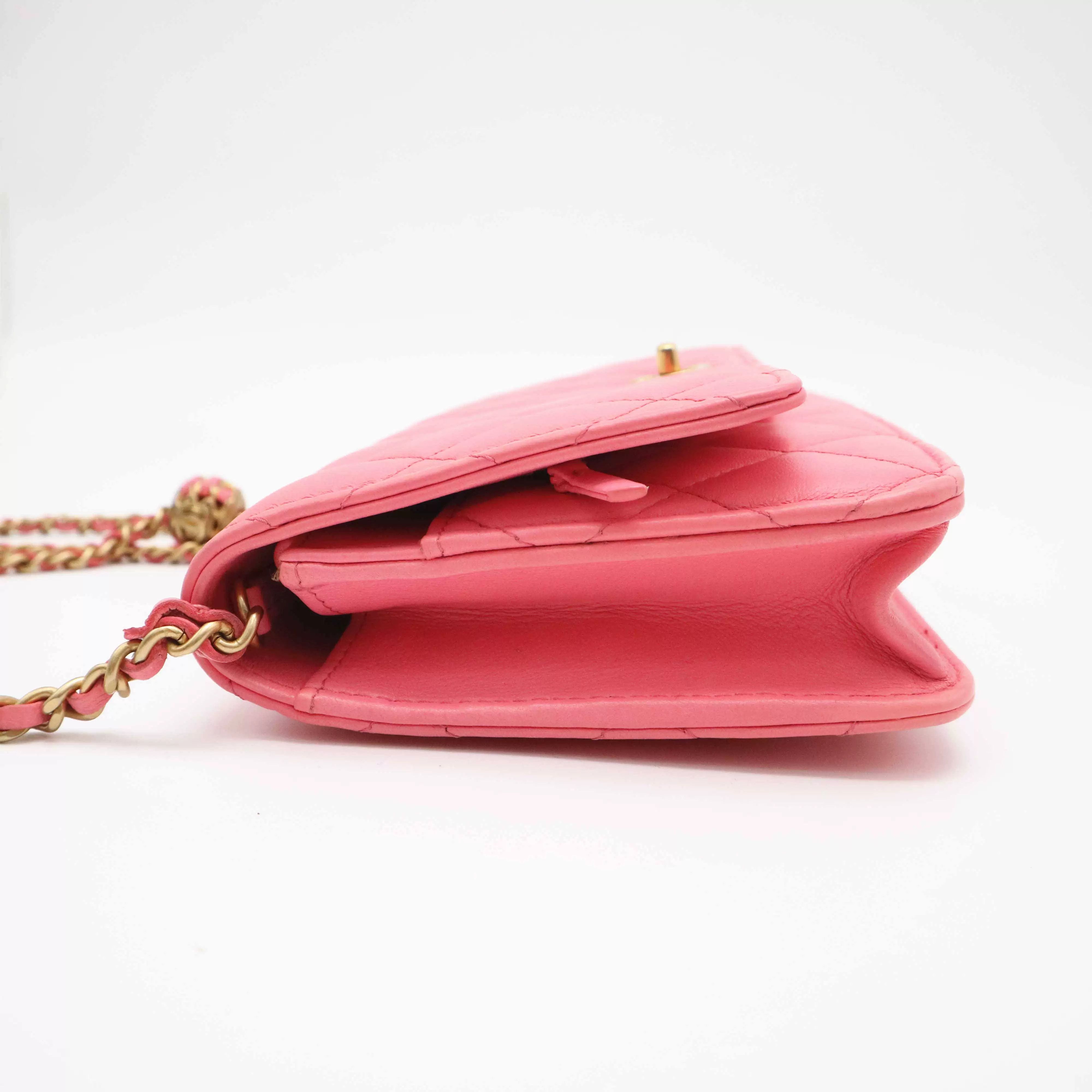 Chanel Pre-loved Bag Very good condition Size ONE SIZE - 4 Thumbnail