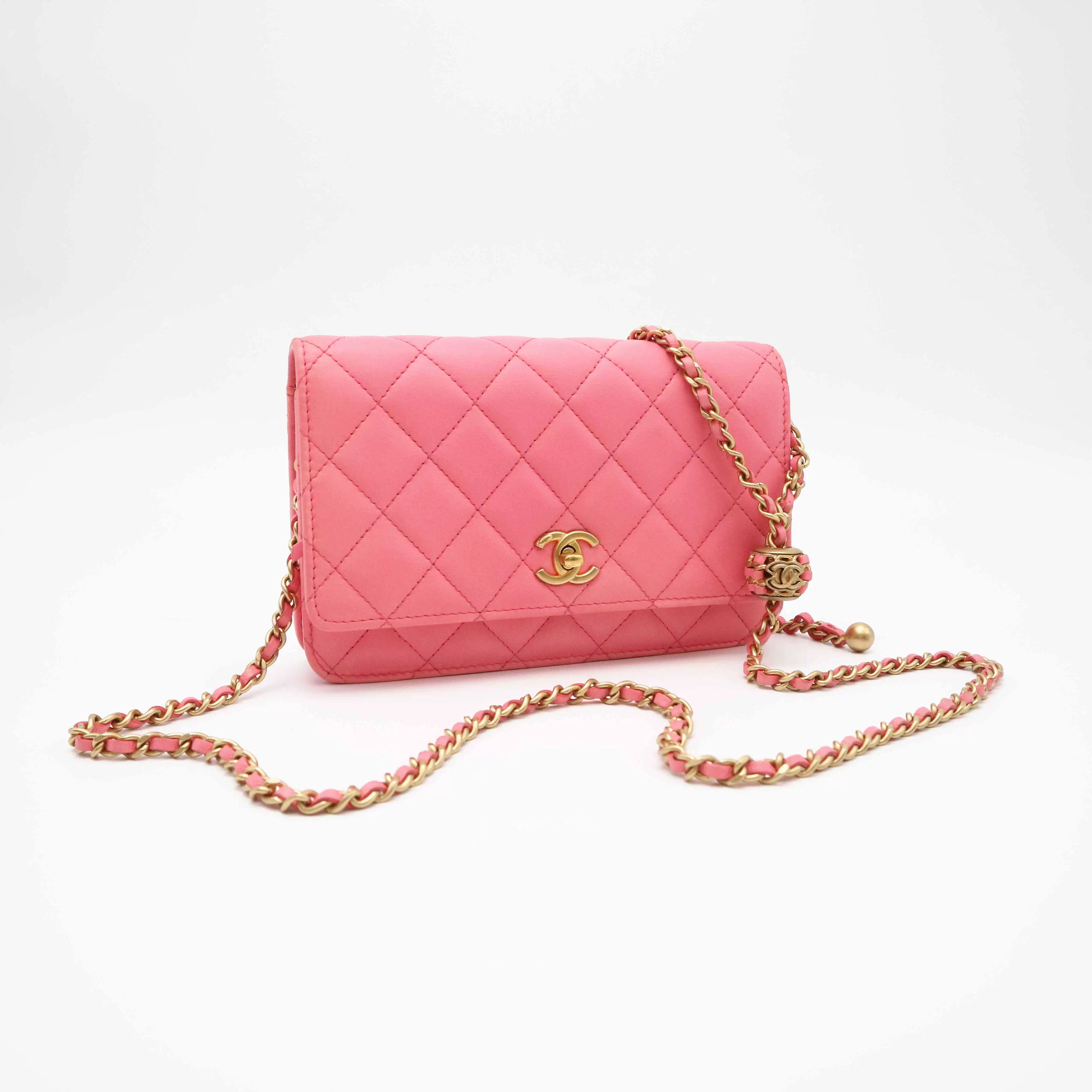 Chanel Pre-loved Bag Very good condition Size ONE SIZE - 2 Thumbnail