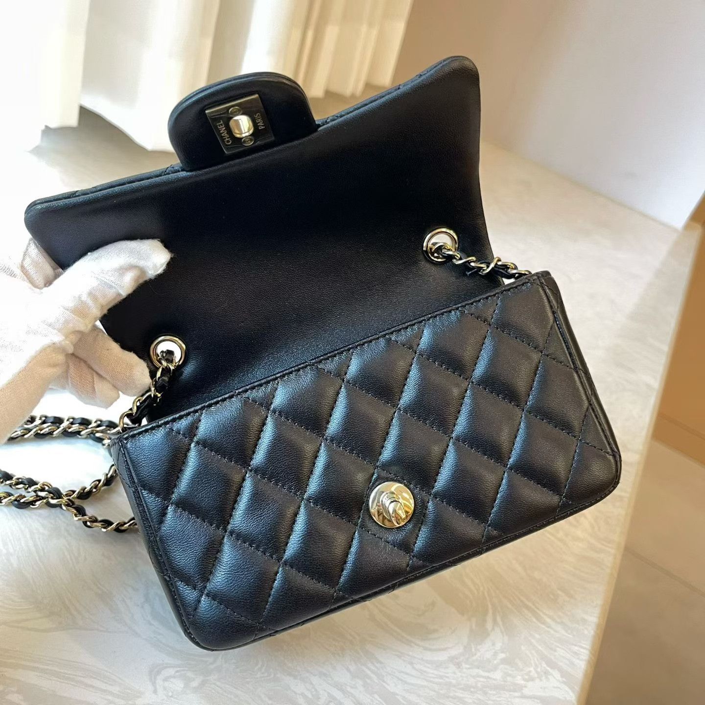 Chanel Pre-loved Bag Very good condition Size ONE SIZE - 7 Thumbnail