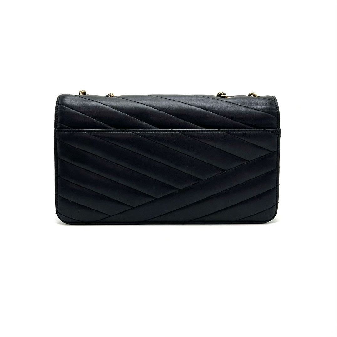 Chanel Pre-loved Bag Very good condition Size ONE SIZE - 2 Thumbnail