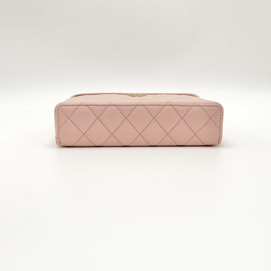 Chanel Pre-loved Bag Very good condition Size ONE SIZE - 5 Thumbnail