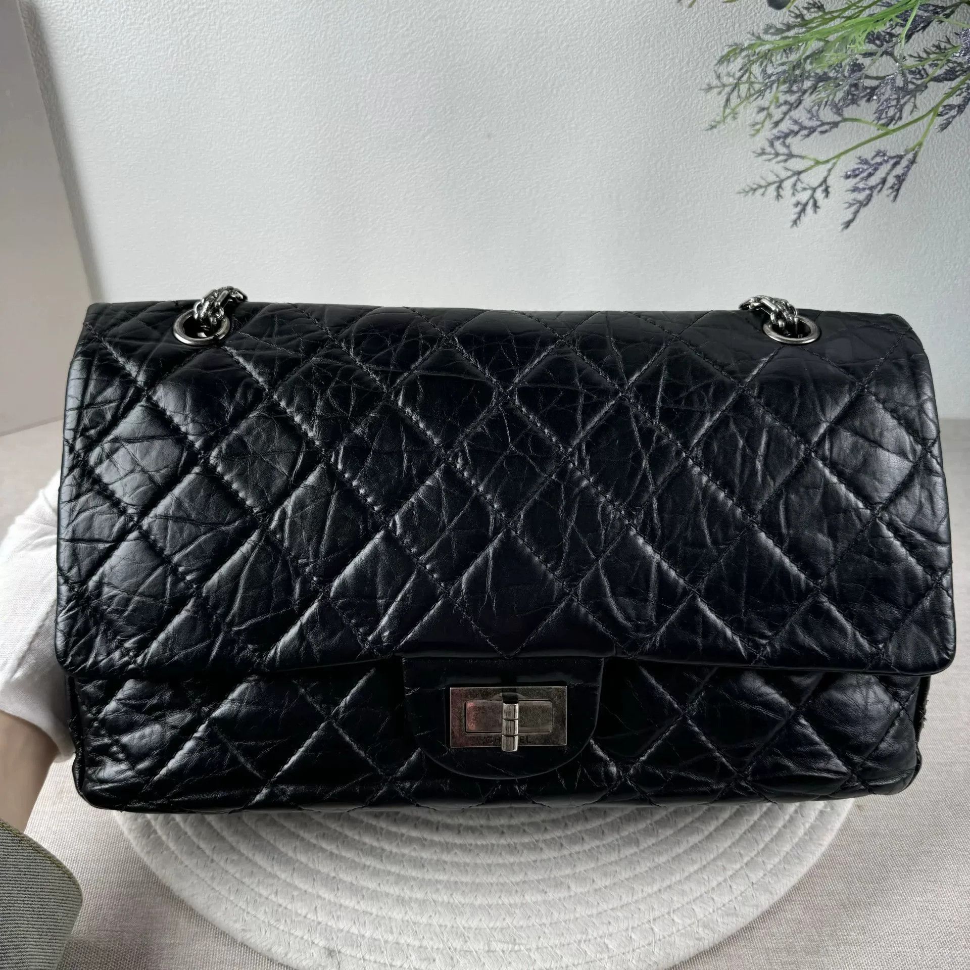 Chanel Pre-loved Bag Very good condition Size ONE SIZE - 2 Thumbnail