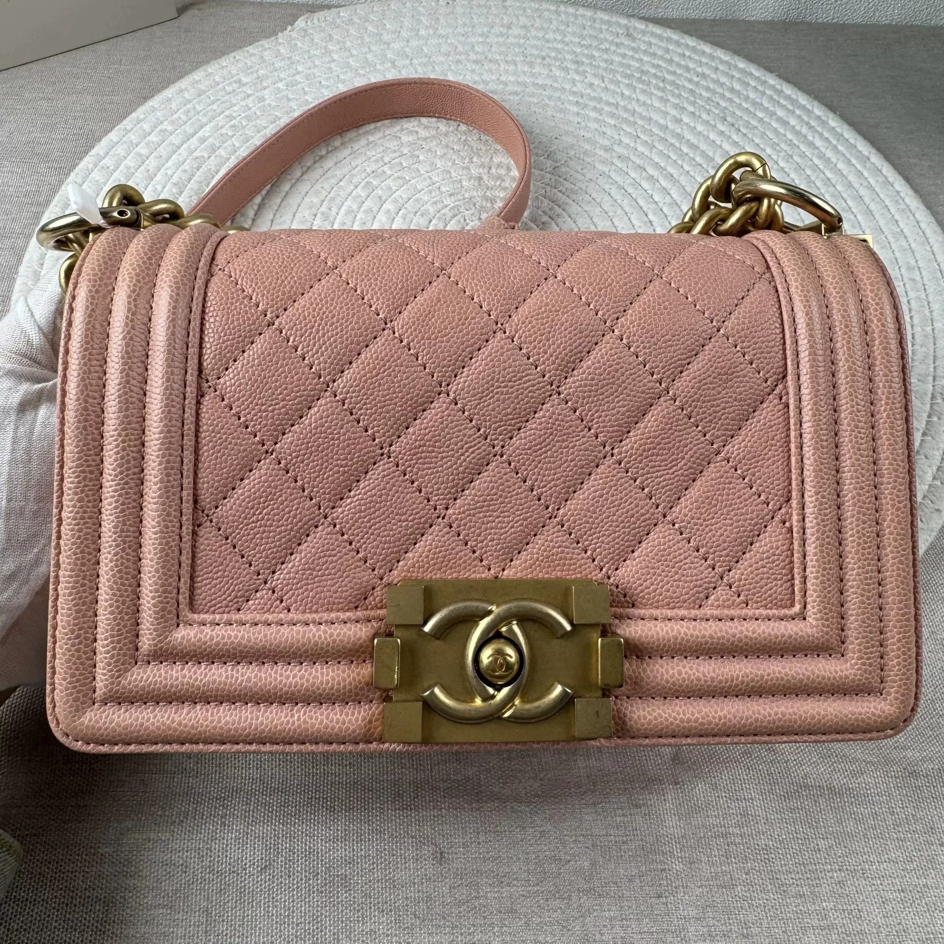 Chanel Pre-loved Bag Very good condition Size ONE SIZE - 2 Thumbnail