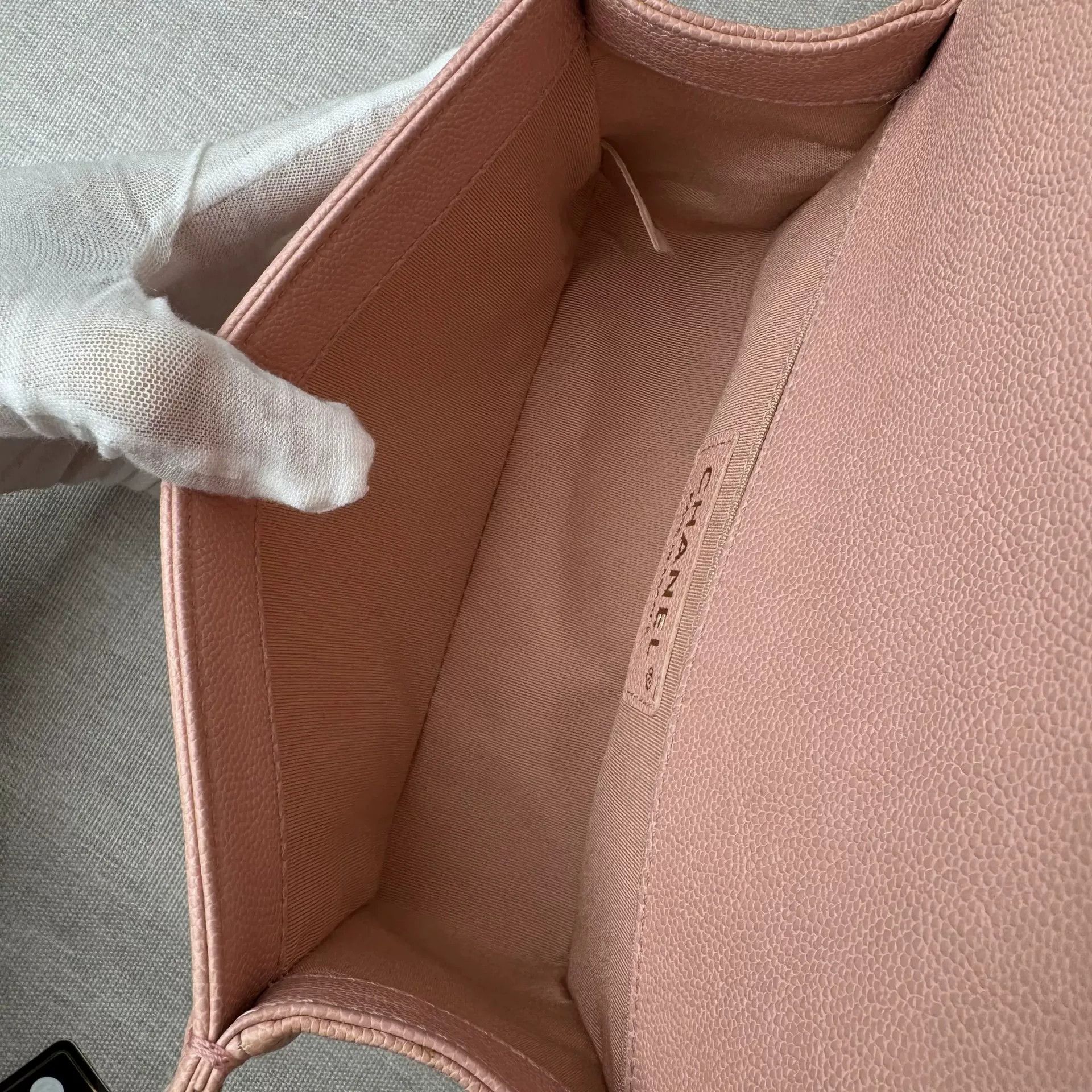 Chanel Pre-loved Bag Very good condition Size ONE SIZE - 9 Thumbnail