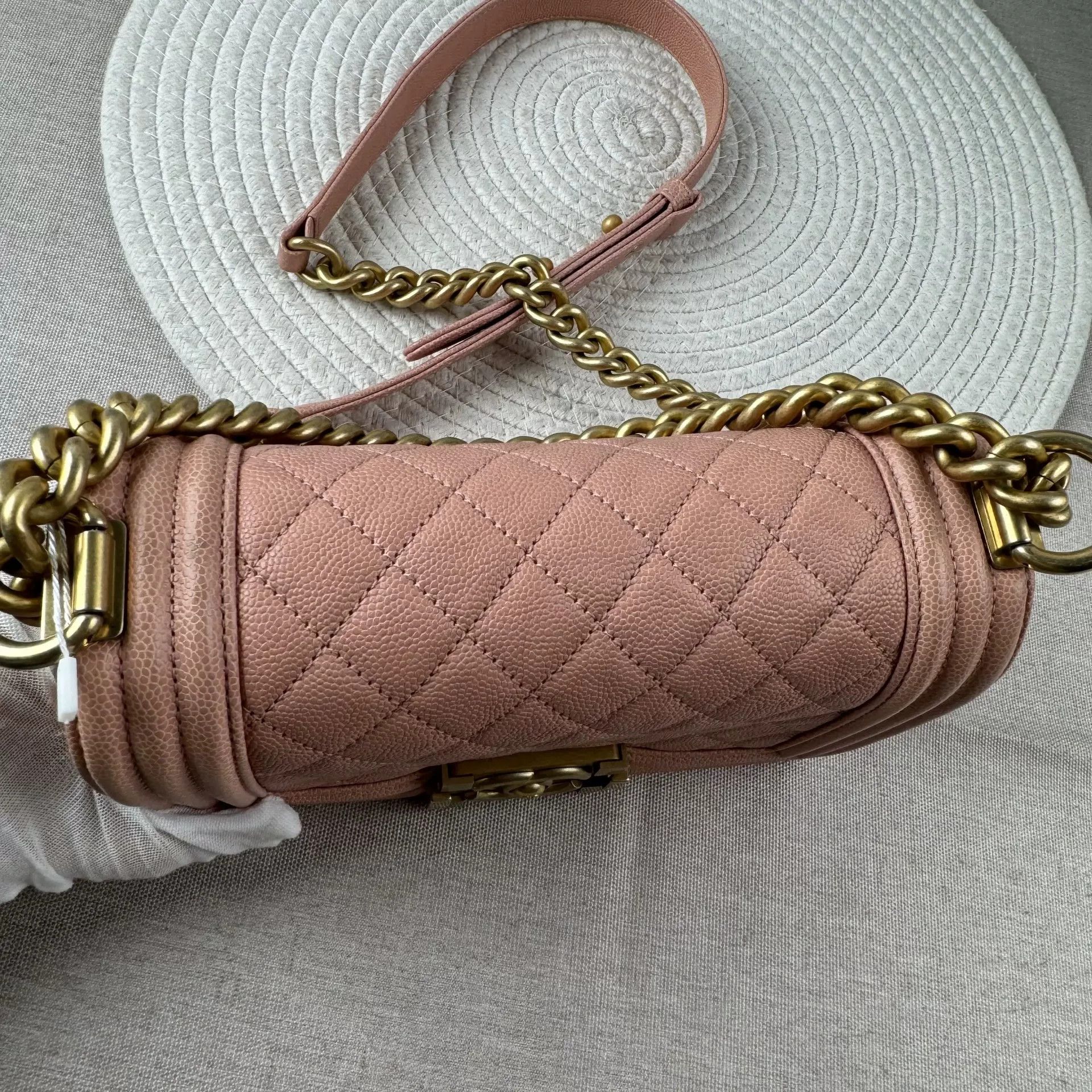 Chanel Pre-loved Bag Very good condition Size ONE SIZE - 5 Thumbnail