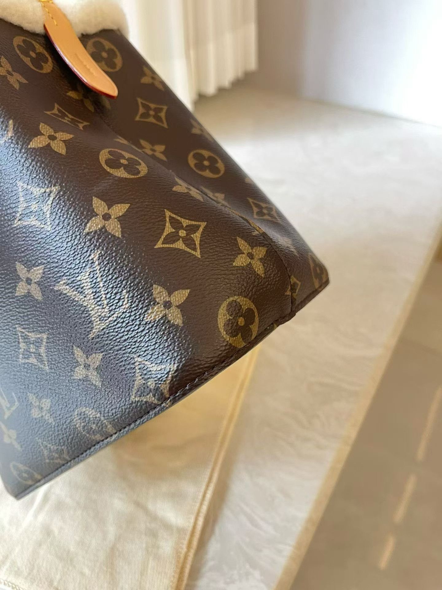 Louis Vuitton Pre-loved Bag Very good condition Size ONE SIZE - 8 Thumbnail