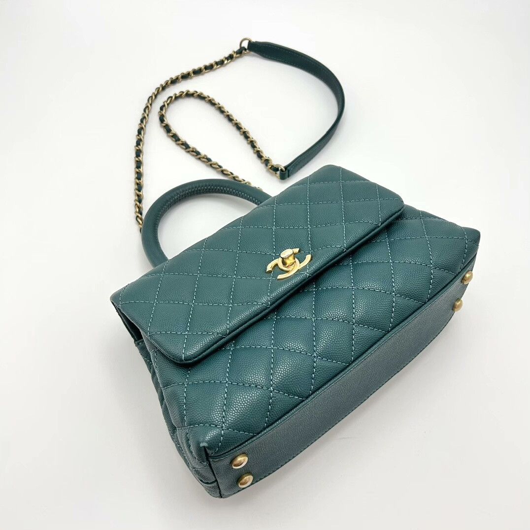 Chanel Pre-loved Bag Very good condition Size ONE SIZE - 4 Thumbnail
