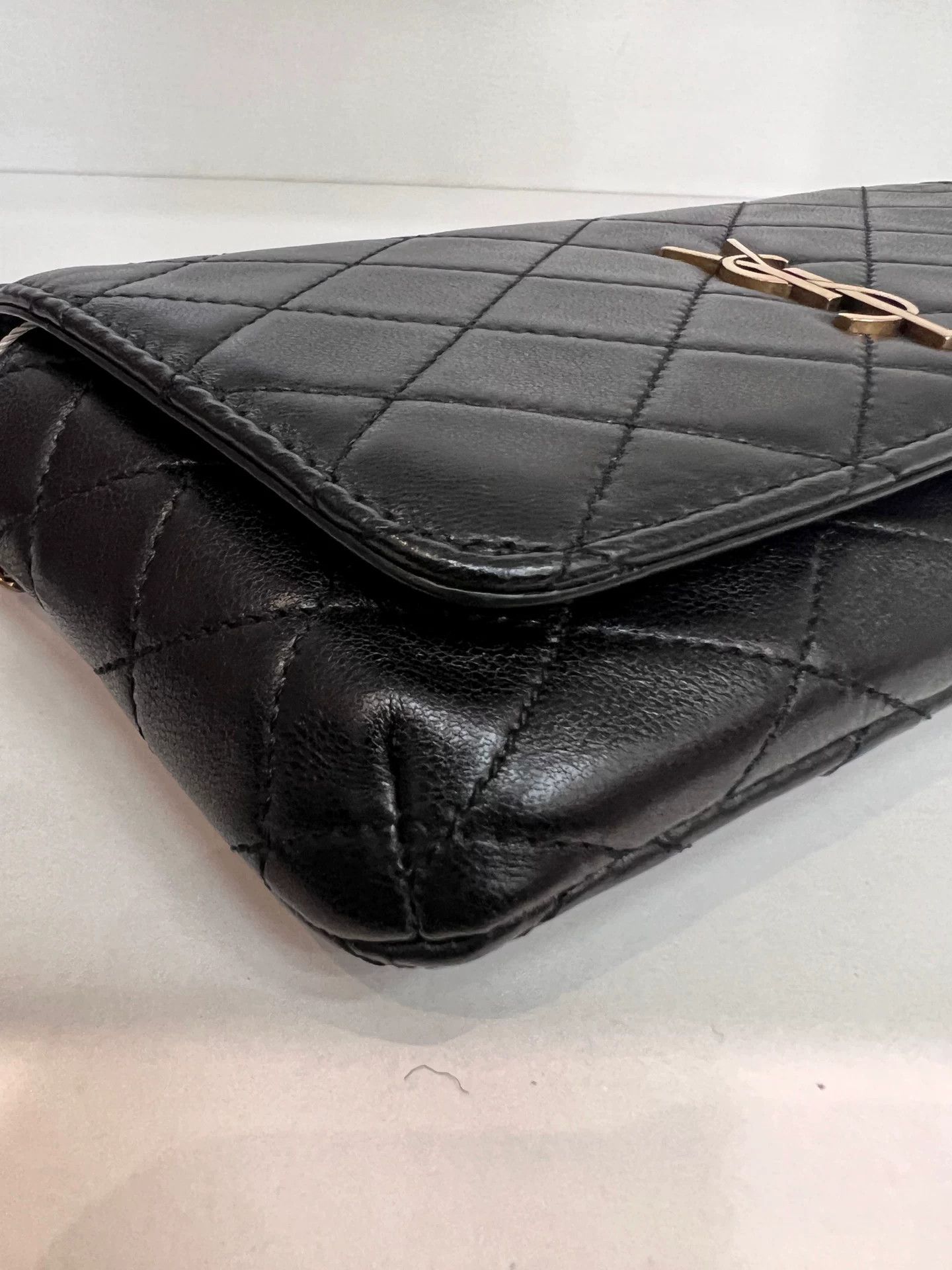 Saint Laurent Paris Pre-loved Bag Very good condition Size ONE SIZE - 4 Thumbnail
