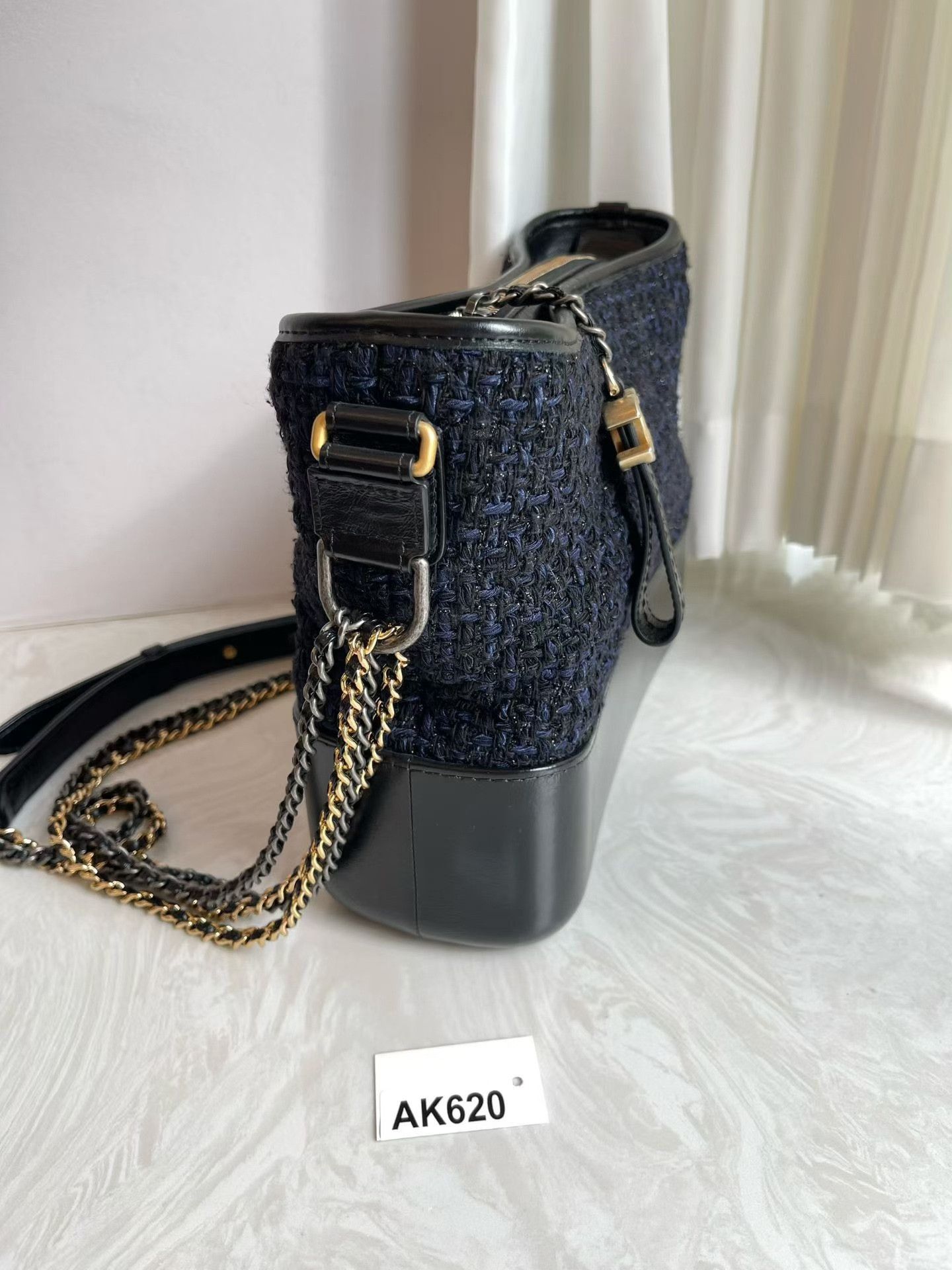 Chanel Pre-loved Bag Very good condition Size ONE SIZE - 2 Thumbnail