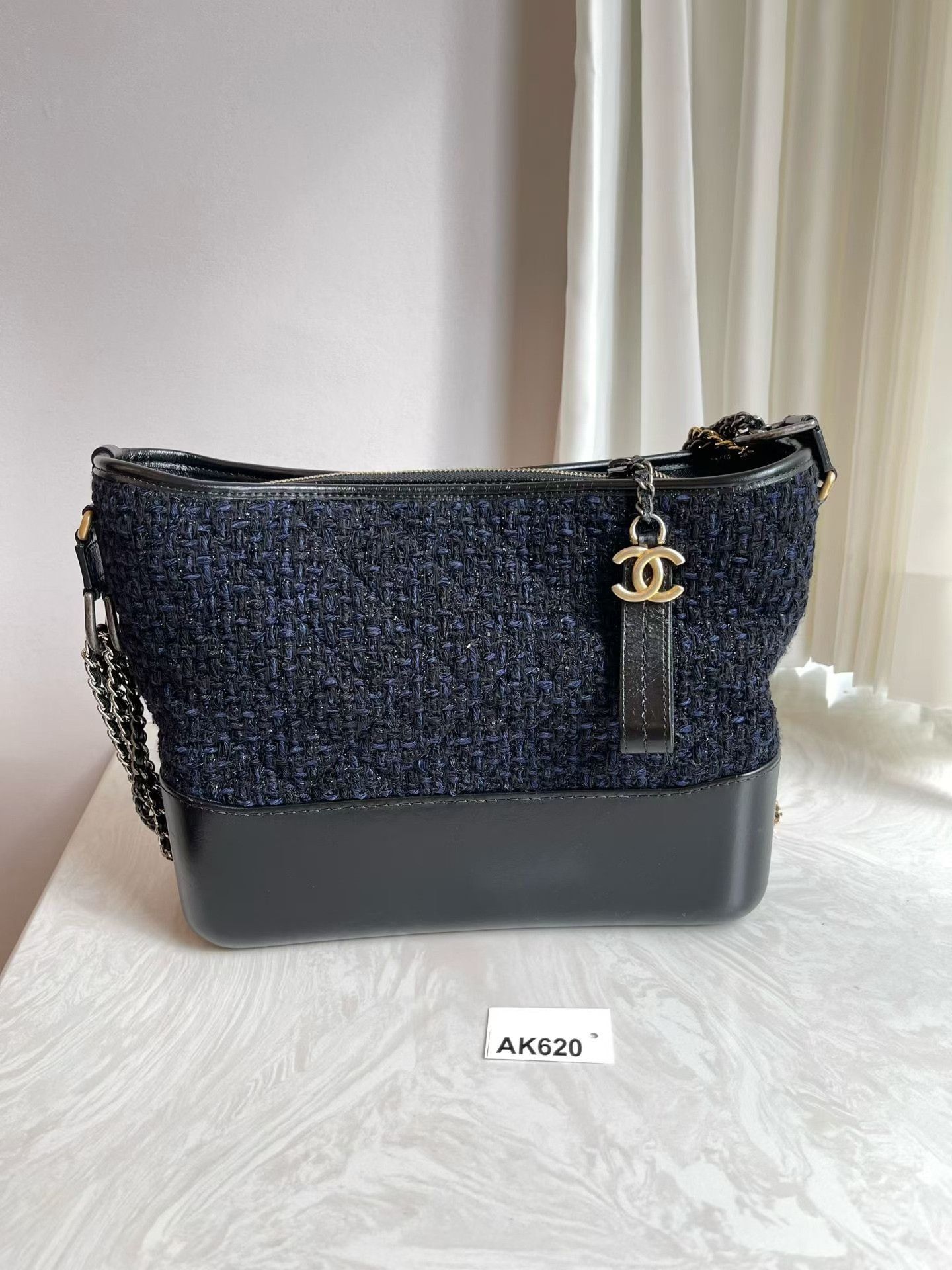 Chanel Pre-loved Bag Very good condition Size ONE SIZE - 4 Thumbnail