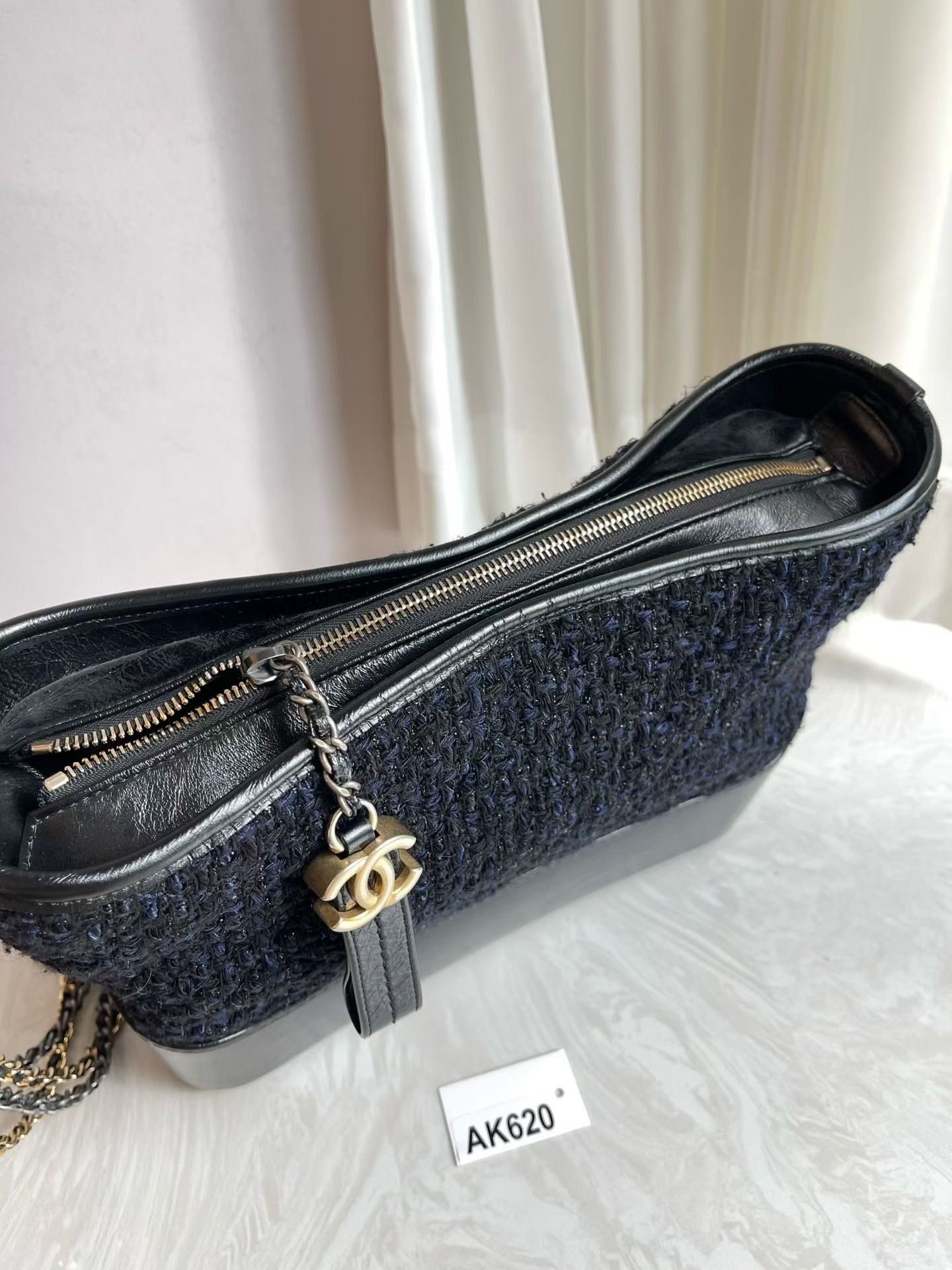 Chanel Pre-loved Bag Very good condition Size ONE SIZE - 3 Thumbnail