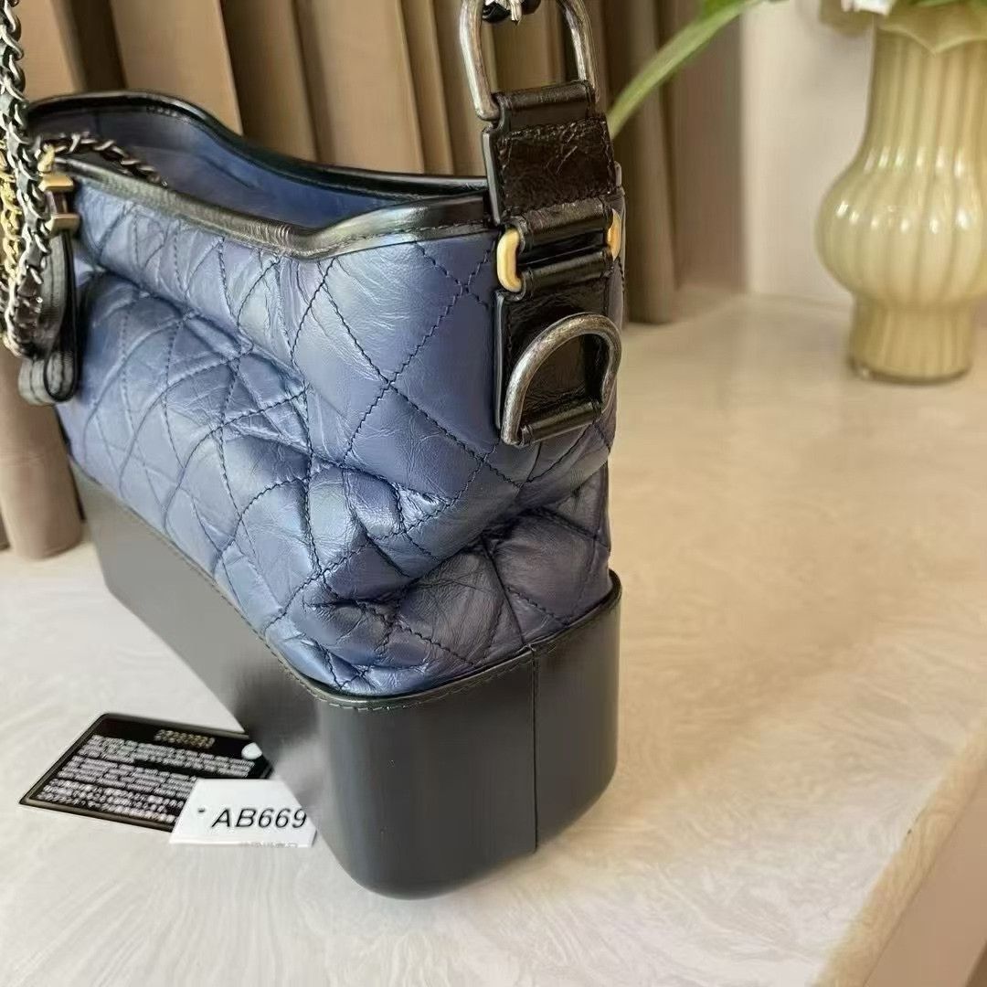 Chanel Pre-loved Bag Very good condition Size ONE SIZE - 5 Thumbnail
