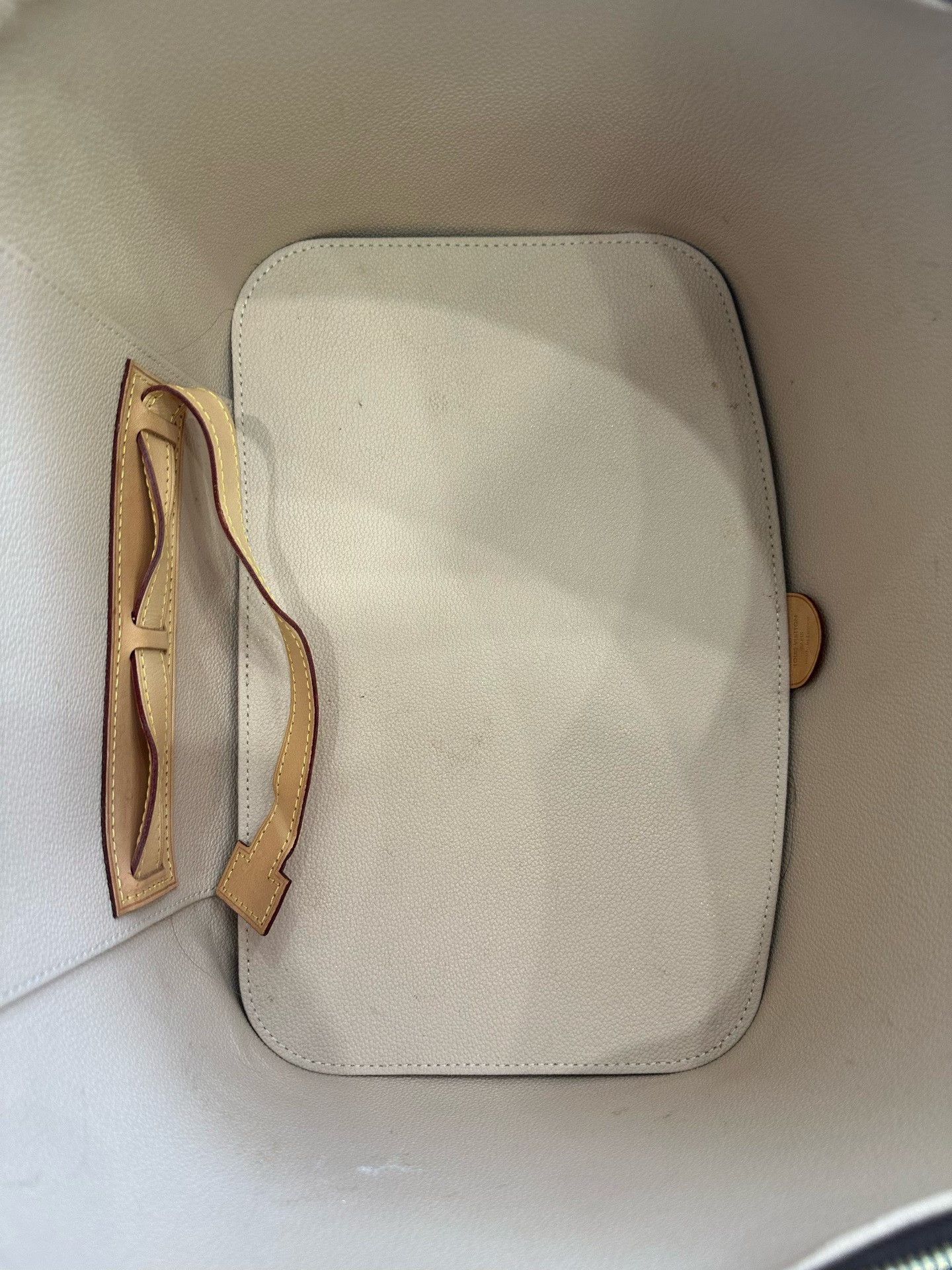 Louis Vuitton Pre-loved Bag Very good condition Size ONE SIZE - 6 Thumbnail