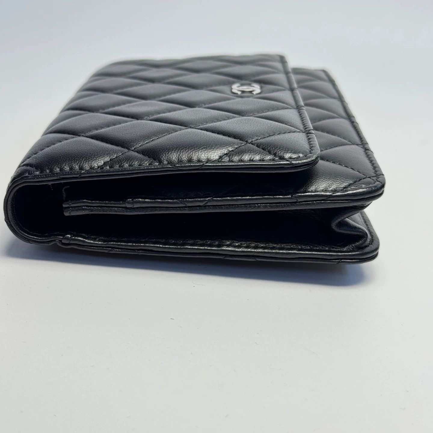 Chanel Pre-loved Bag Very good condition Size ONE SIZE - 3 Thumbnail