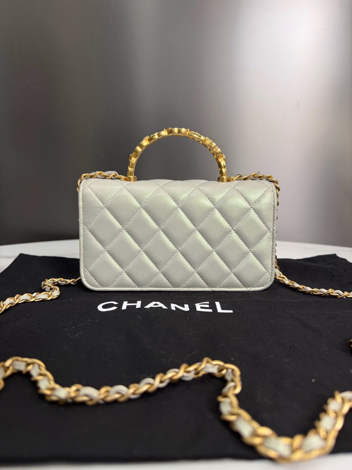 Chanel Pre-loved Bag Very good condition Size ONE SIZE - 3 Thumbnail