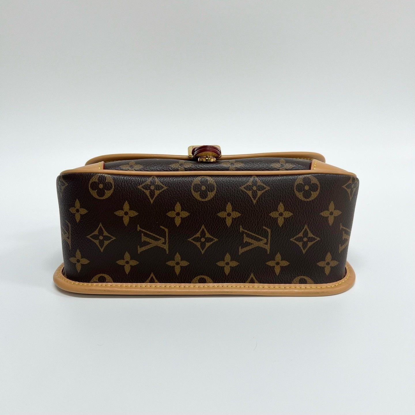 Louis Vuitton Pre-loved Bag Very good condition Size ONE SIZE - 3 Thumbnail