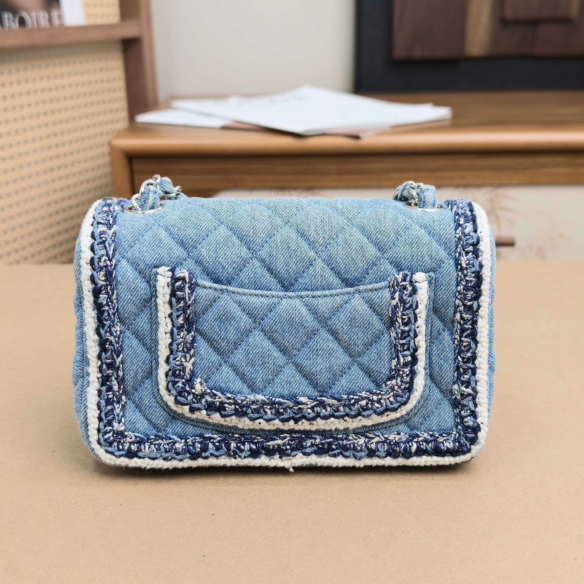 Chanel Pre-loved Bag Very good condition Size ONE SIZE - 2 Thumbnail