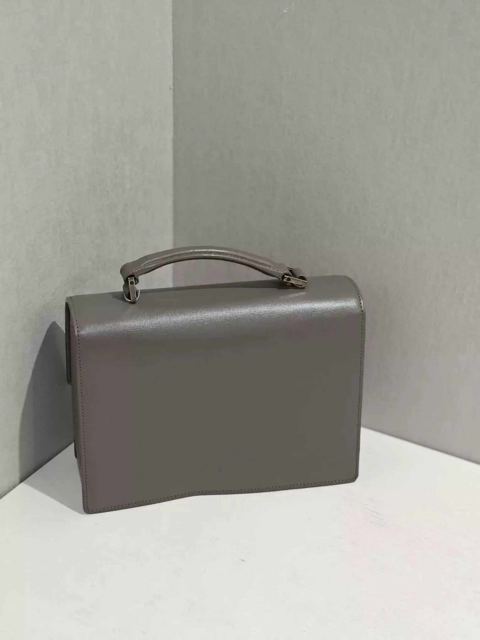 Saint Laurent Paris Pre-loved Bag Very good condition Size ONE SIZE - 2 Thumbnail