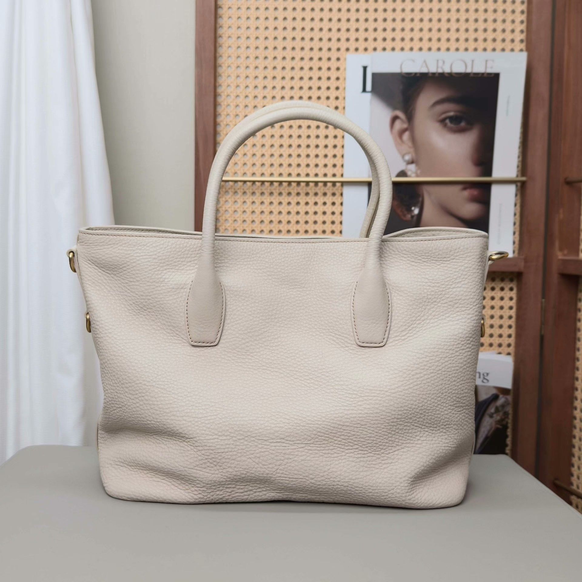 Prada Pre-loved Bag Very good condition Size ONE SIZE - 4 Thumbnail