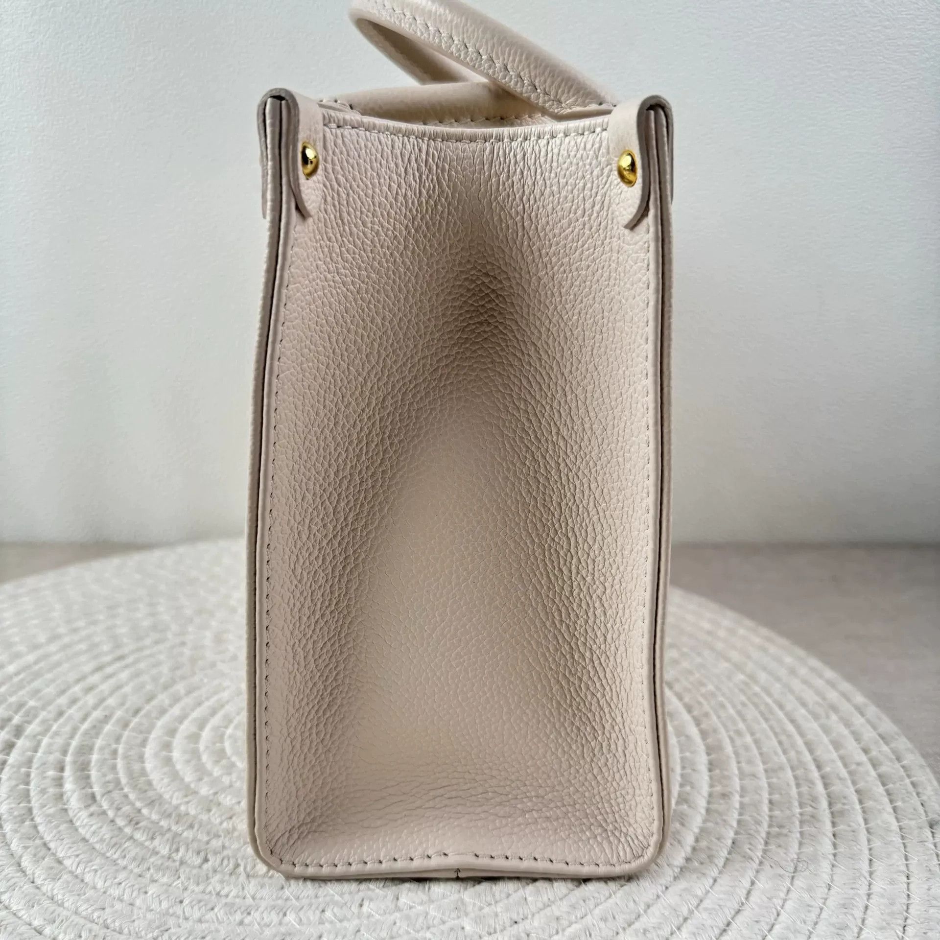 Louis Vuitton Pre-loved Bag Very good condition Size ONE SIZE - 8 Thumbnail
