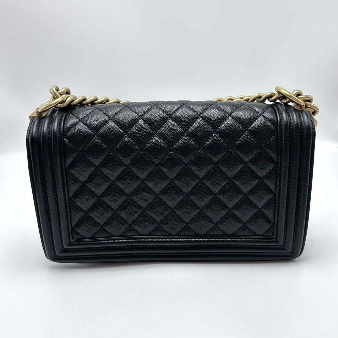 Chanel Pre-loved Bag Very good condition Size ONE SIZE - 2 Thumbnail