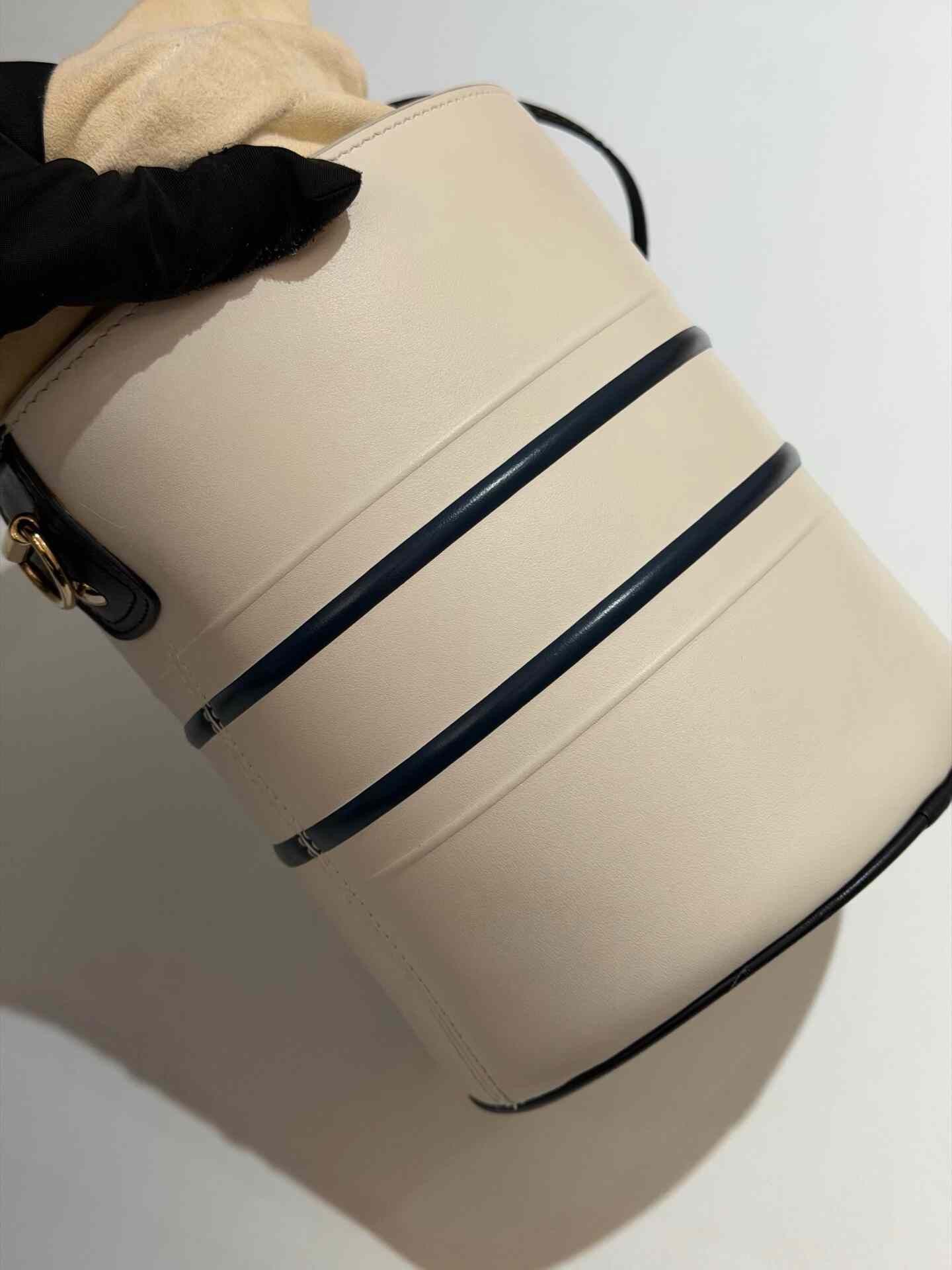 Dior Pre-loved Bag Very good condition Size ONE SIZE - 2 Thumbnail