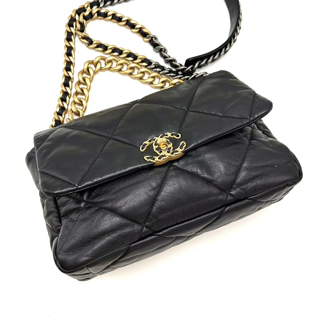 Chanel Pre-loved Bag Very good condition Size ONE SIZE - 4 Thumbnail