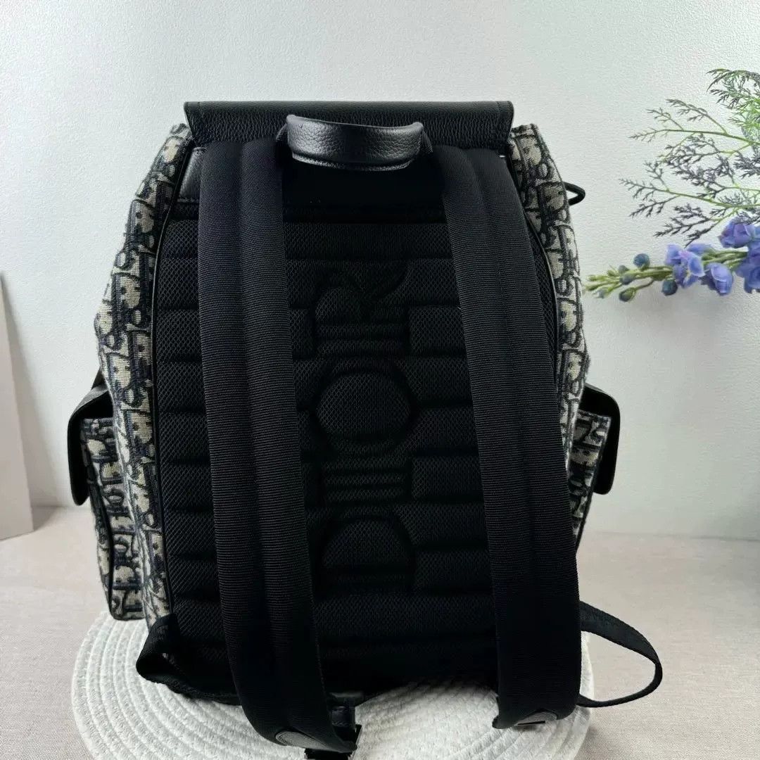 Dior Pre-loved Bag Very good condition Size ONE SIZE - 4 Thumbnail