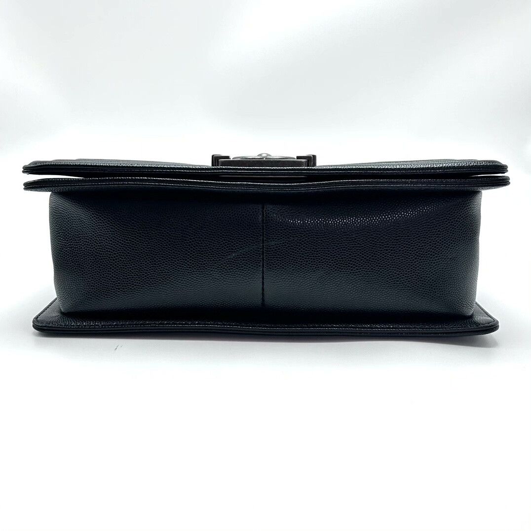 Chanel Pre-loved Bag Very good condition Size ONE SIZE - 5 Thumbnail