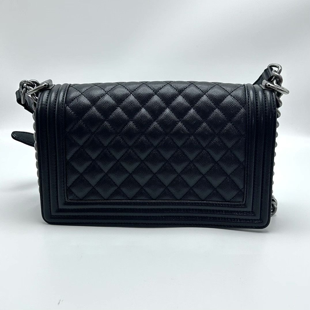 Chanel Pre-loved Bag Very good condition Size ONE SIZE - 2 Thumbnail