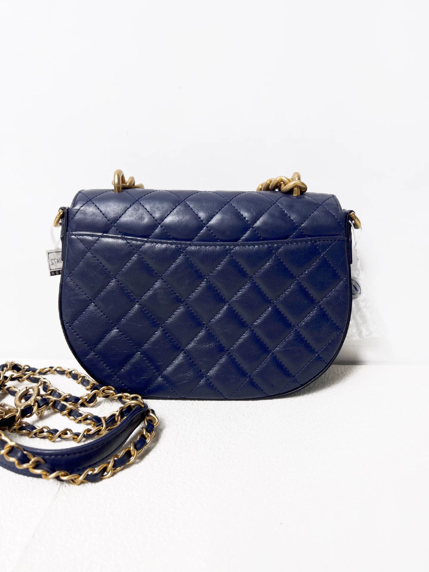 Chanel Pre-loved Bag Very good condition Size ONE SIZE - 2 Thumbnail