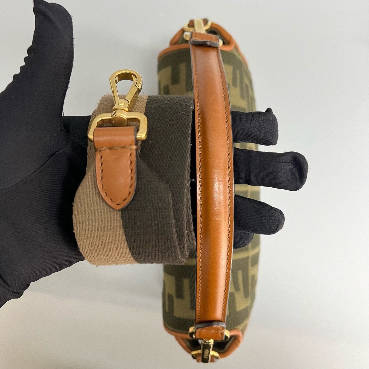 Fendi Pre-loved Bag Very good condition Size ONE SIZE - 7 Thumbnail