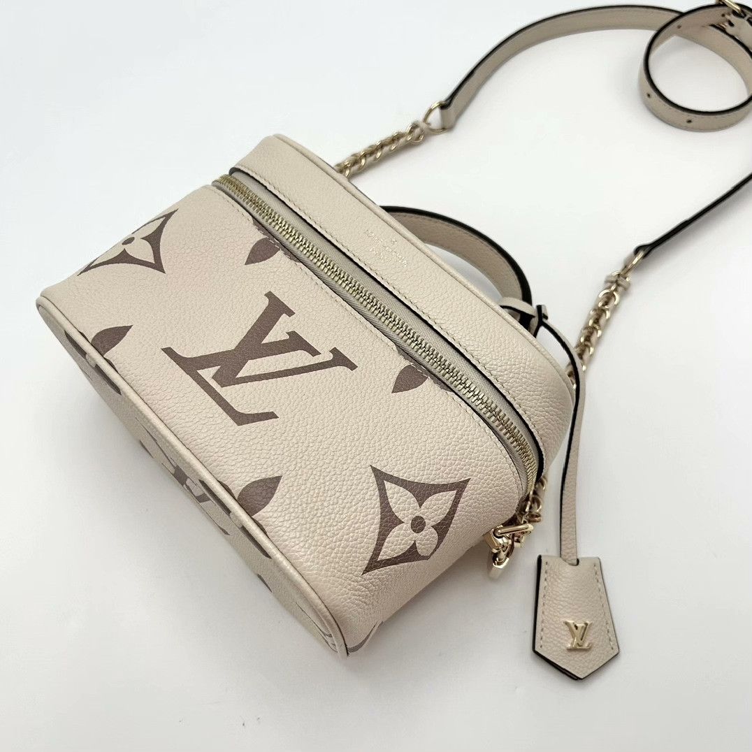 Louis Vuitton Pre-loved Bag Very good condition Size ONE SIZE - 3 Thumbnail