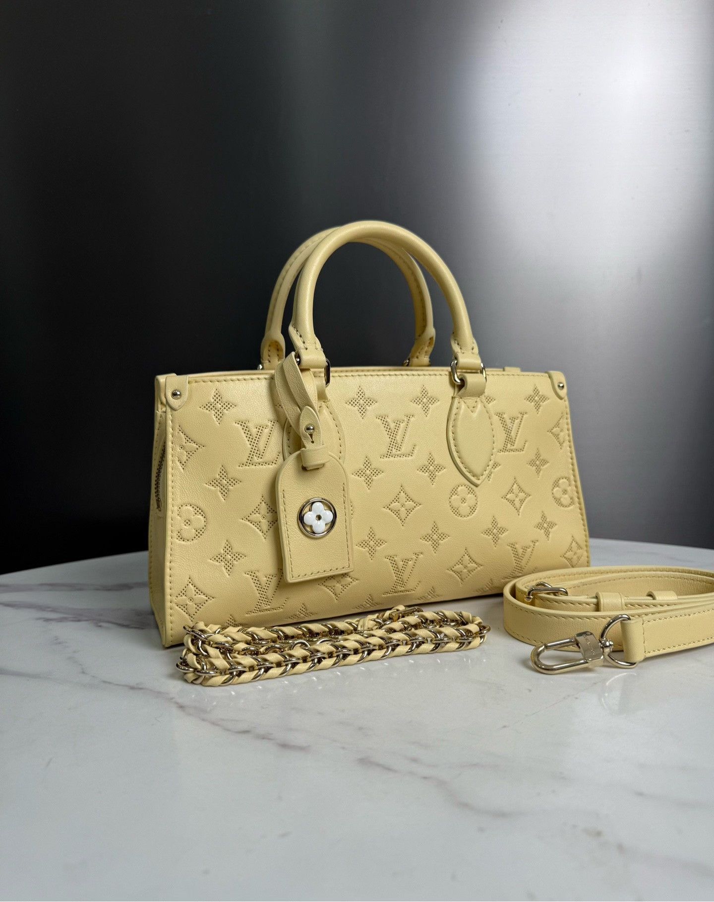 Louis Vuitton Pre-loved Bag Very good condition Size ONE SIZE - 2 Thumbnail
