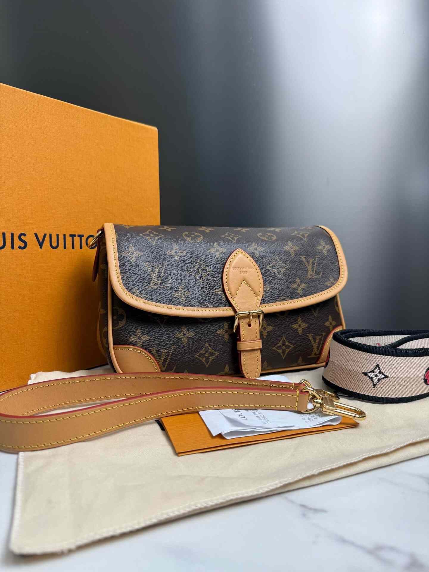 Louis Vuitton Pre-loved Bag Very good condition Size ONE SIZE - 2 Thumbnail