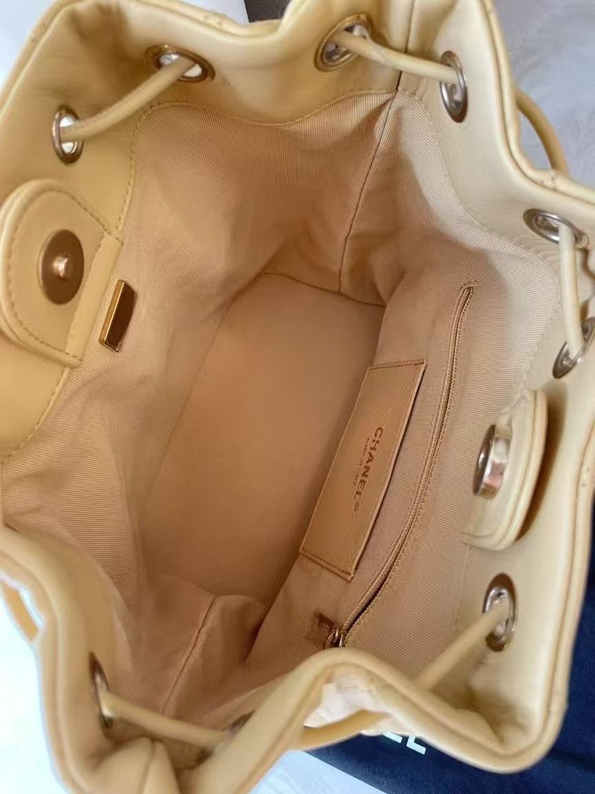 Chanel Pre-loved Bag Very good condition Size ONE SIZE - 9 Thumbnail