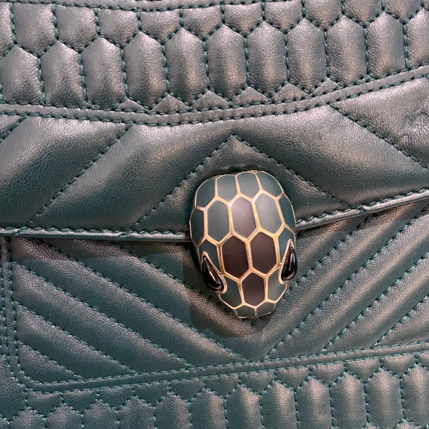 Bvlgari Pre-loved Bag Very good condition Size ONE SIZE - 8 Thumbnail