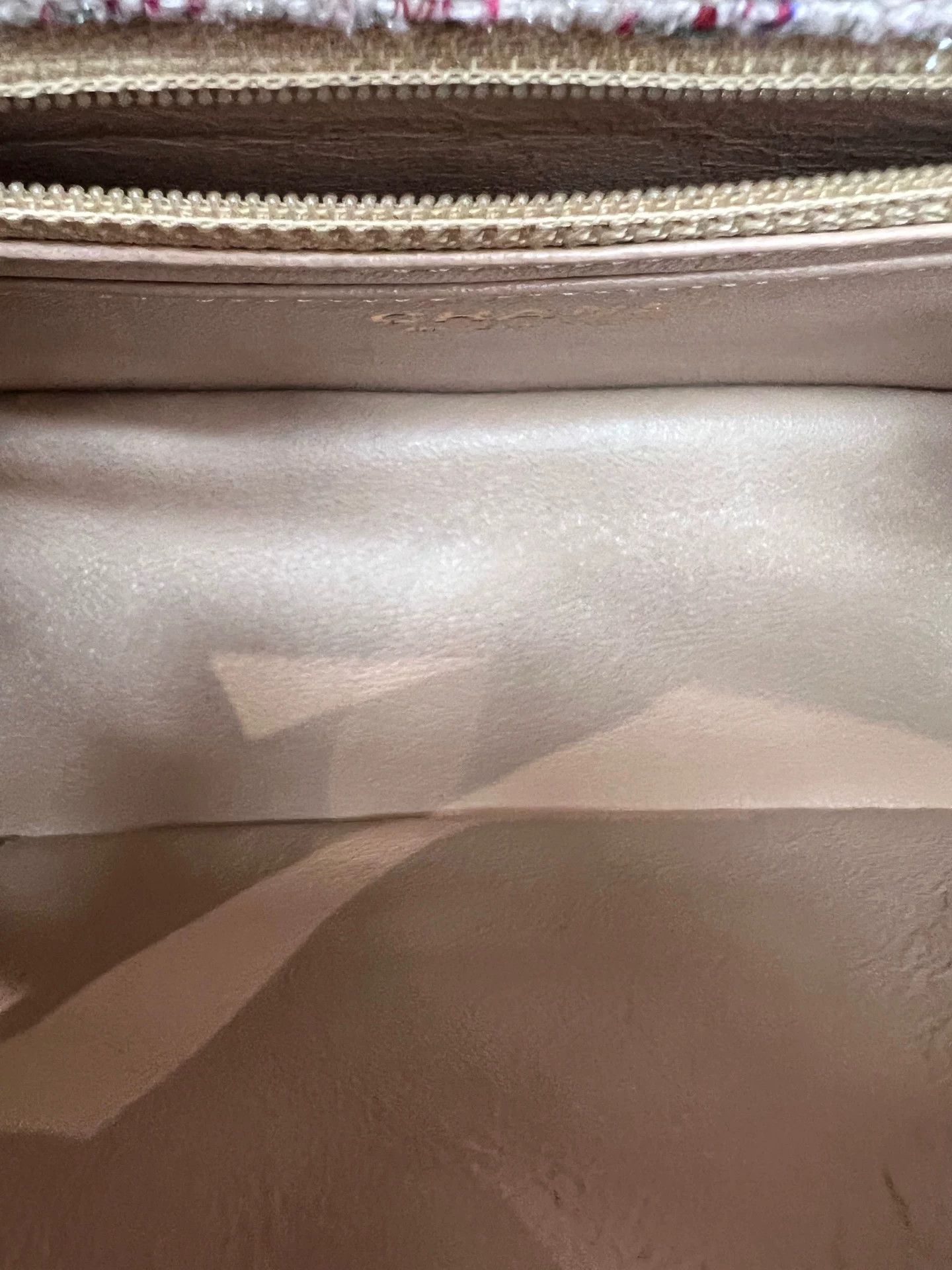 Chanel Pre-loved Bag Very good condition Size ONE SIZE - 5 Thumbnail