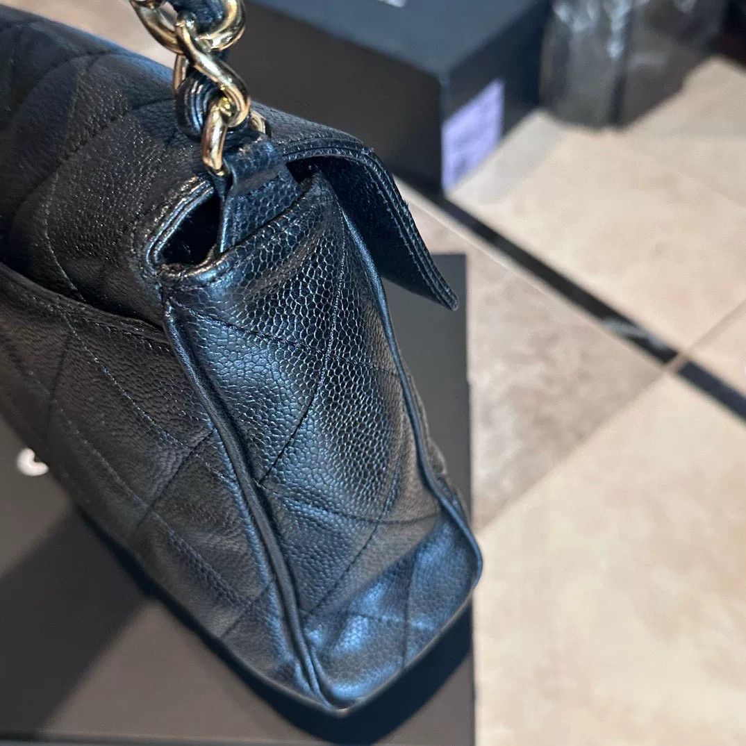Chanel Pre-loved Bag Very good condition Size ONE SIZE - 5 Thumbnail