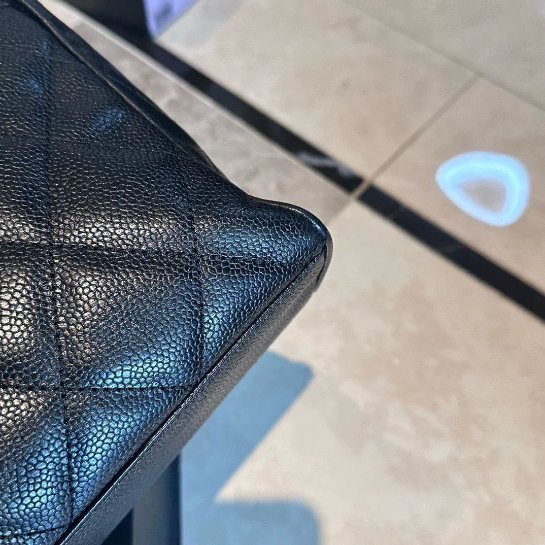 Chanel Pre-loved Bag Very good condition Size ONE SIZE - 7 Thumbnail