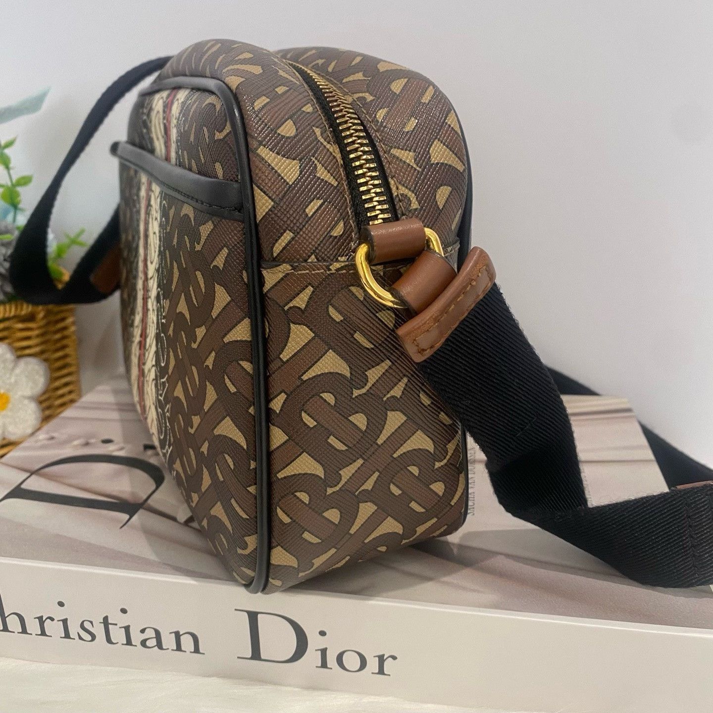 Burberry Pre-loved Bag Very good condition Size ONE SIZE - 4 Thumbnail