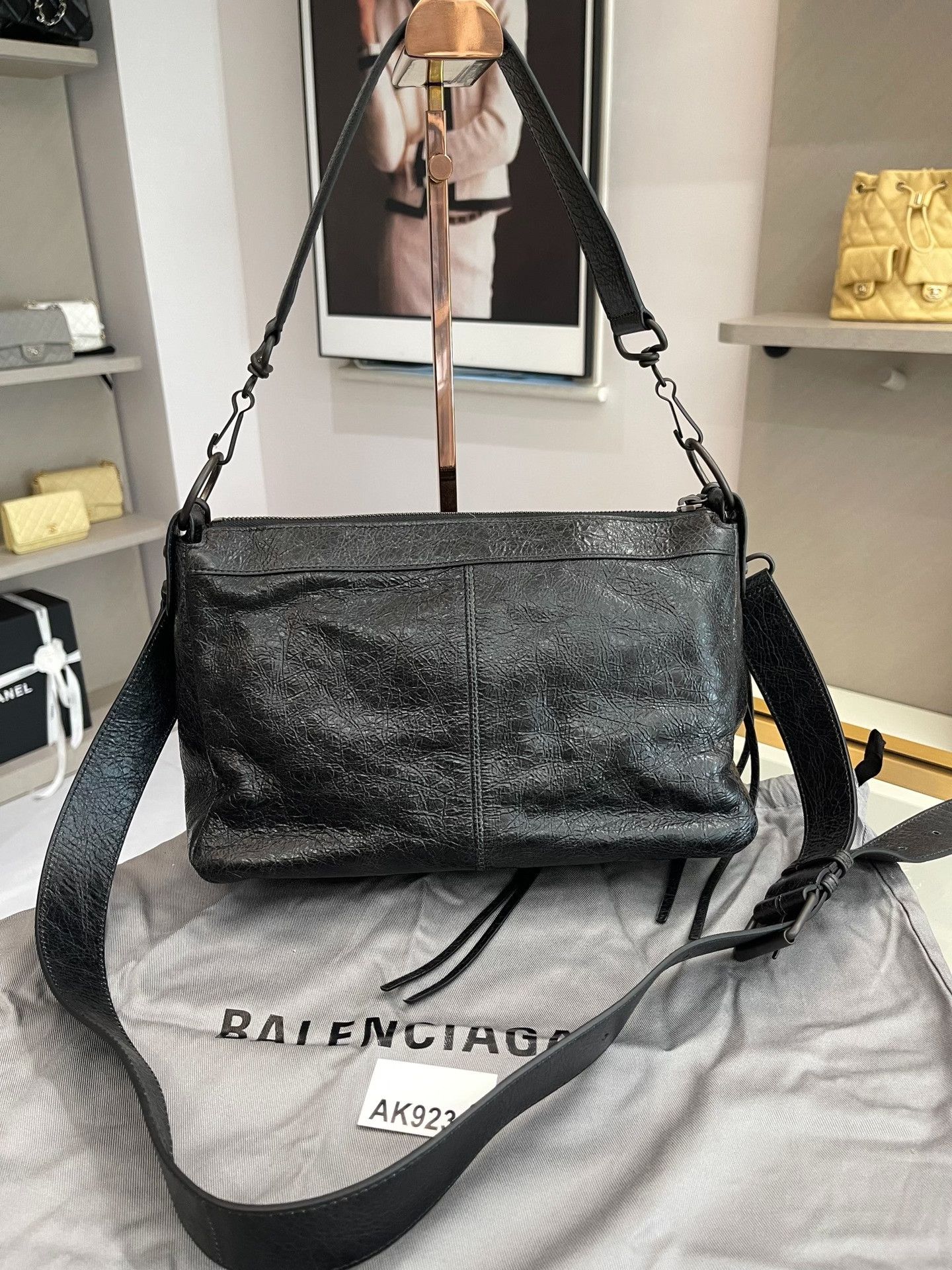 Balenciaga Pre-loved Bag Very good condition Size ONE SIZE - 3 Thumbnail