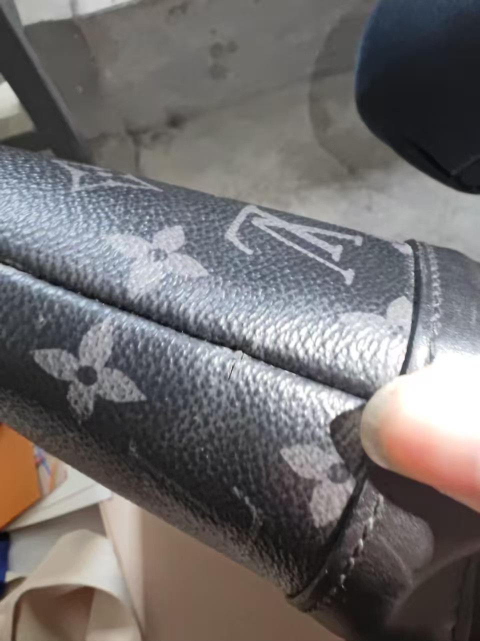 Louis Vuitton Pre-loved Bag Very good condition Size ONE SIZE - 4 Thumbnail