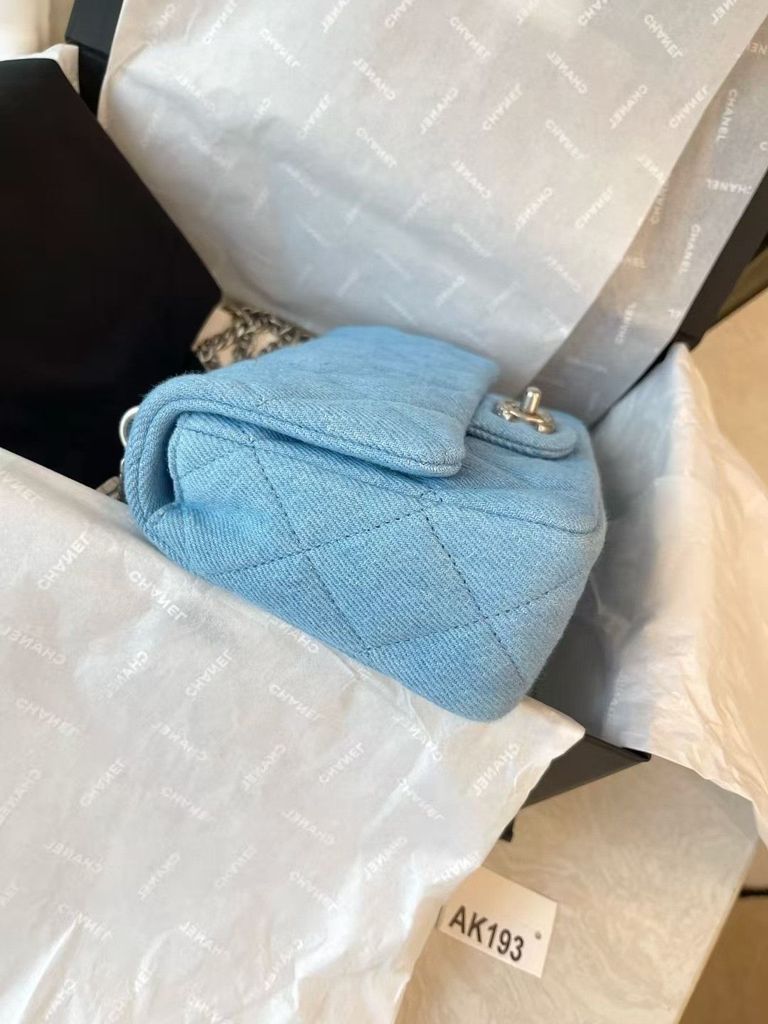 Chanel Pre-loved Bag Very good condition Size ONE SIZE - 5 Thumbnail