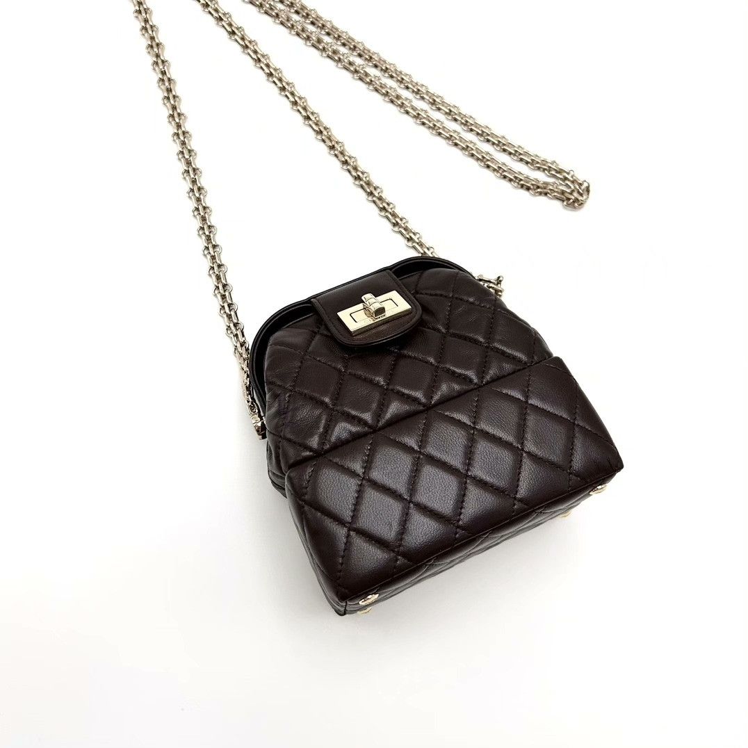 Chanel Pre-loved Bag Very good condition Size ONE SIZE - 3 Thumbnail
