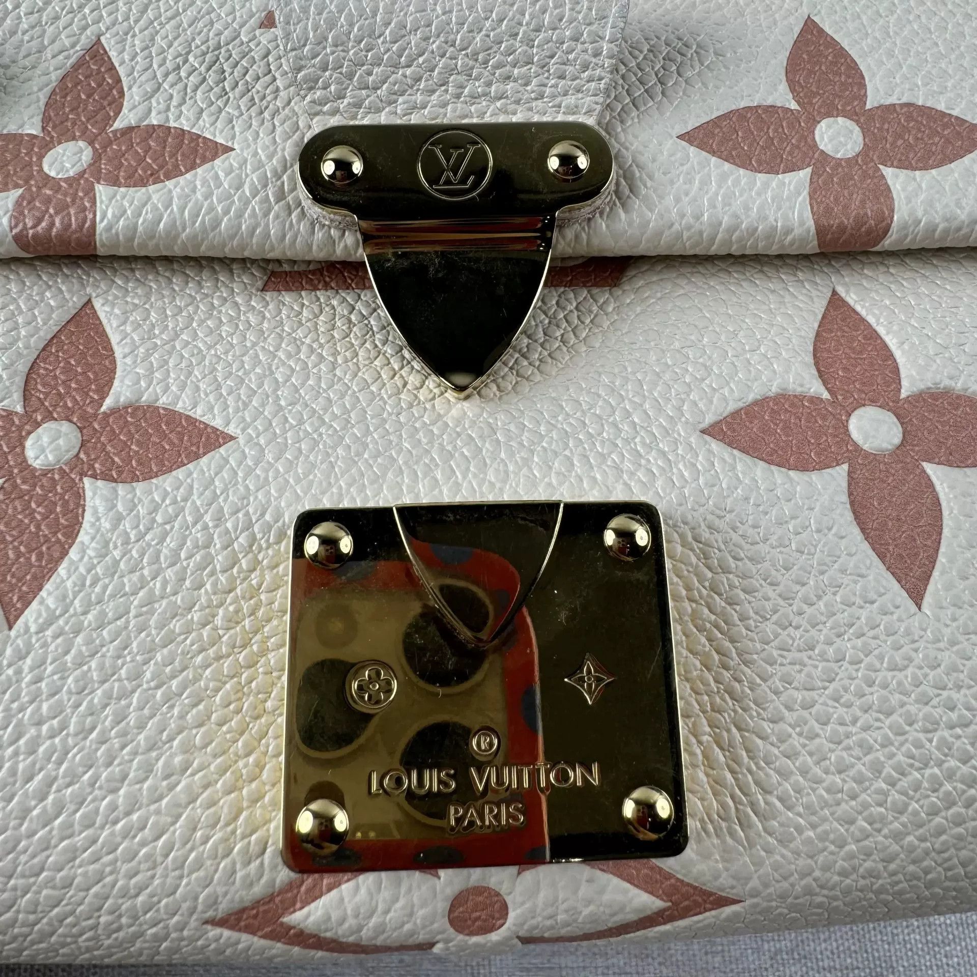 Louis Vuitton Pre-loved Bag Very good condition Size ONE SIZE - 6 Thumbnail
