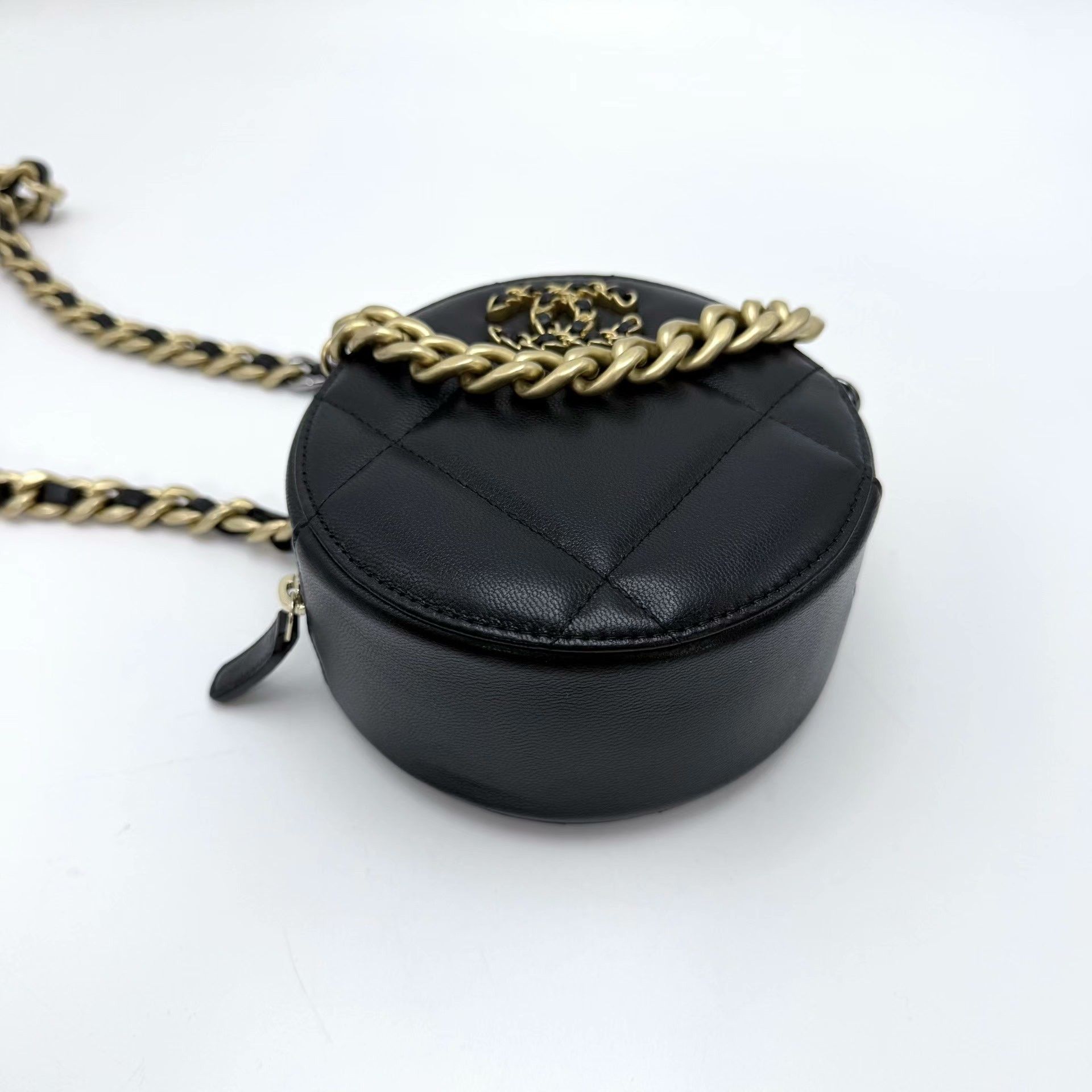 Chanel Pre-loved Bag Very good condition Size ONE SIZE - 5 Thumbnail