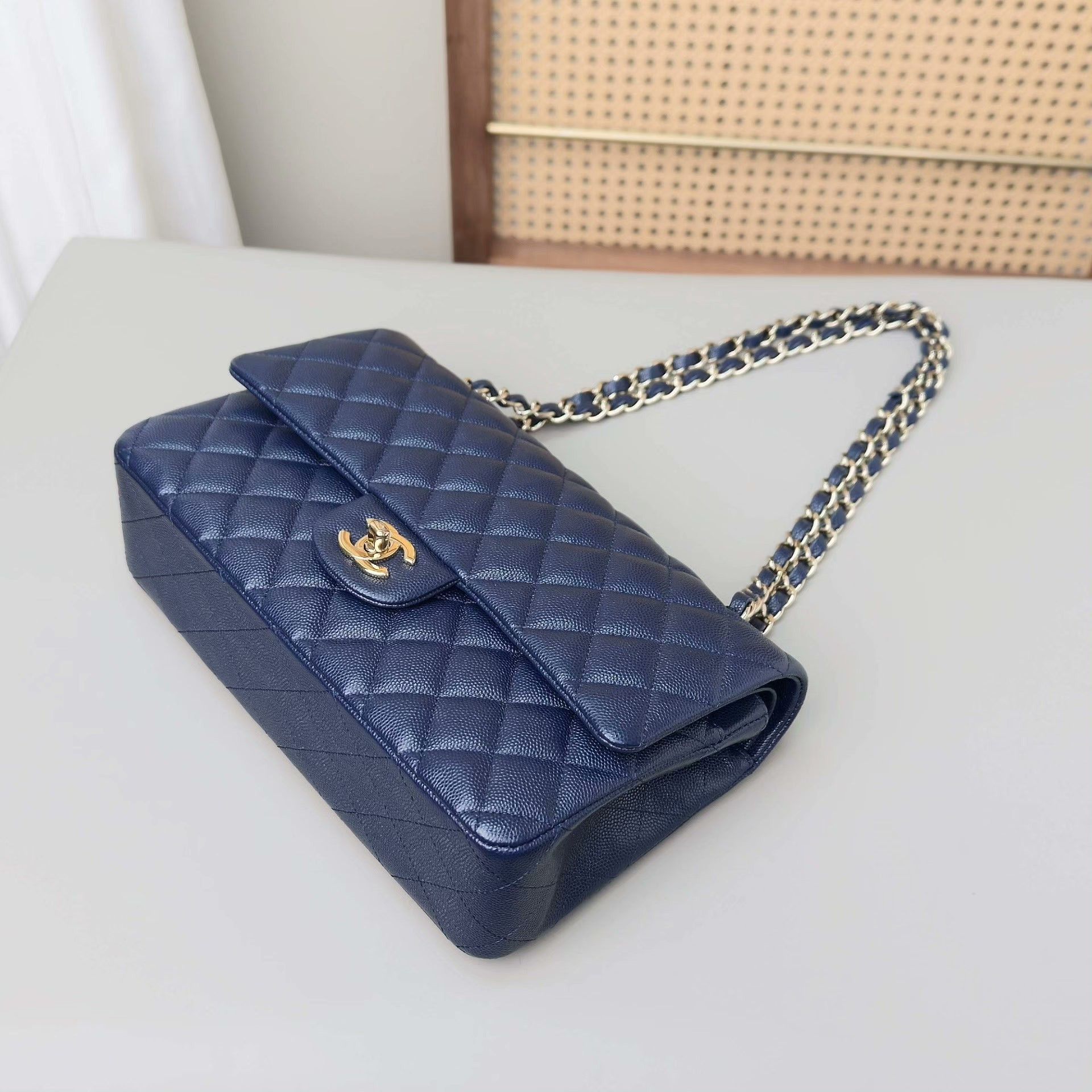 Chanel Pre-loved Bag Very good condition Size ONE SIZE - 3 Thumbnail