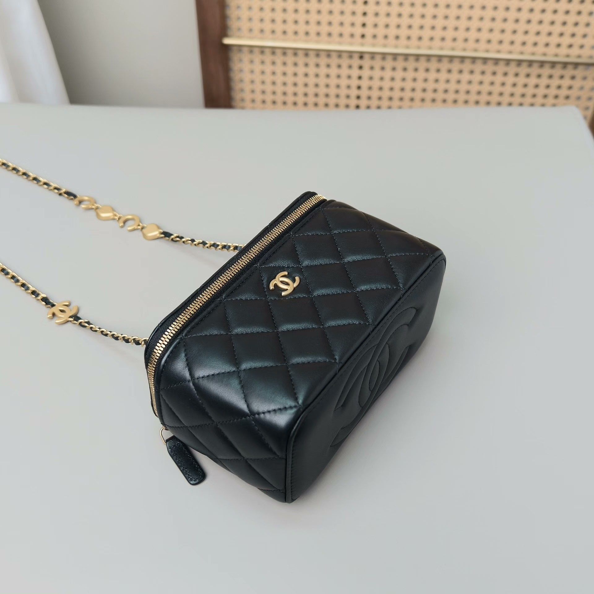 Chanel Pre-loved Bag Very good condition Size ONE SIZE - 3 Thumbnail